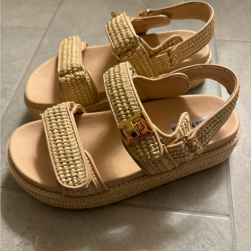 Steve Madden Bigmona Raffia Platform Sandals